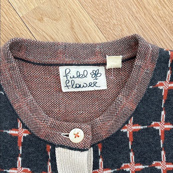 Anthropology Field Flower Chic Women's Cardigan with Button Detail - Picture 2 of 6